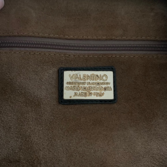 Valentino by Mario Valentino - Picture 7 of 8